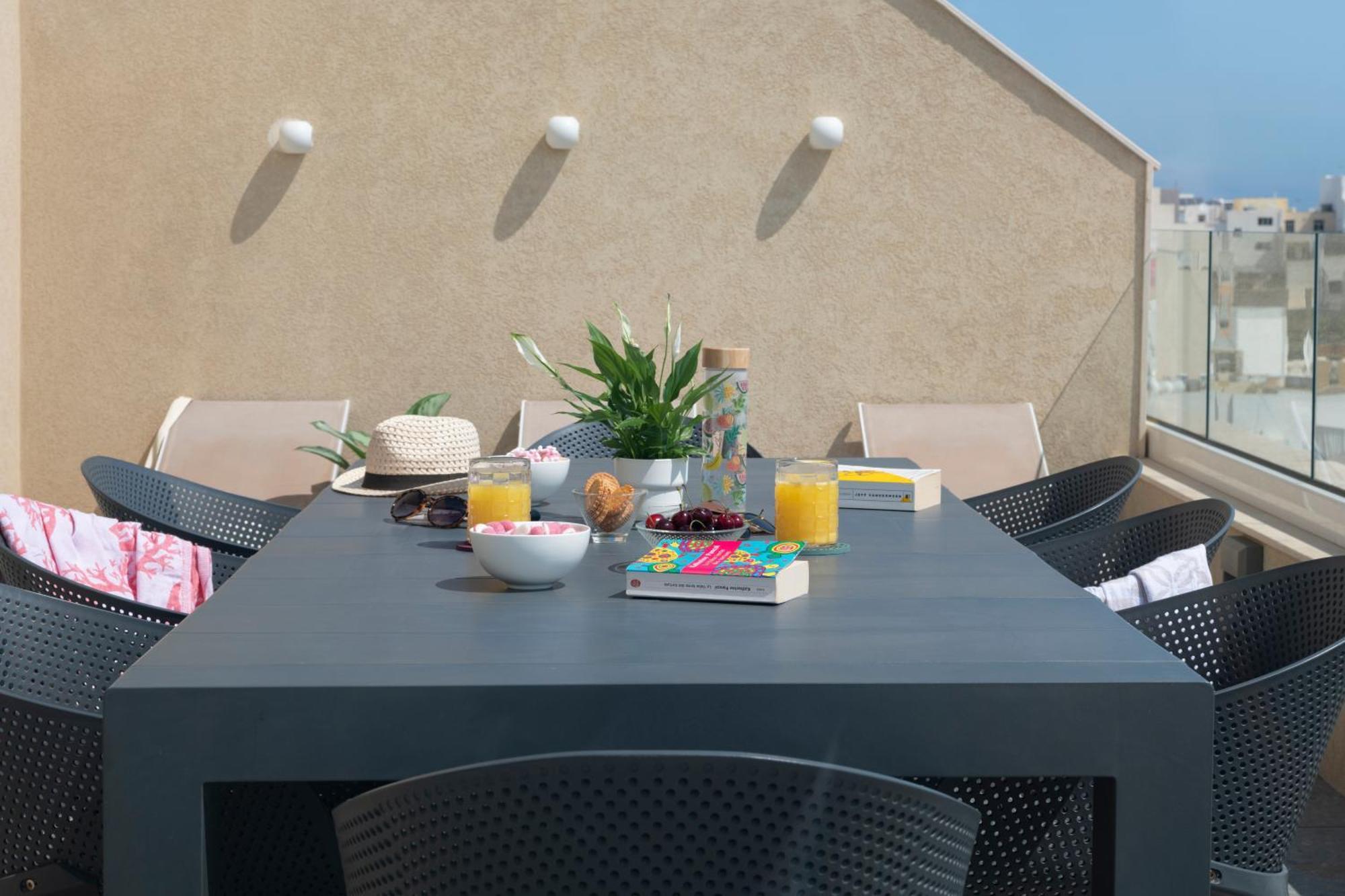 Staymela Apartments - Kappara Exteriör bild